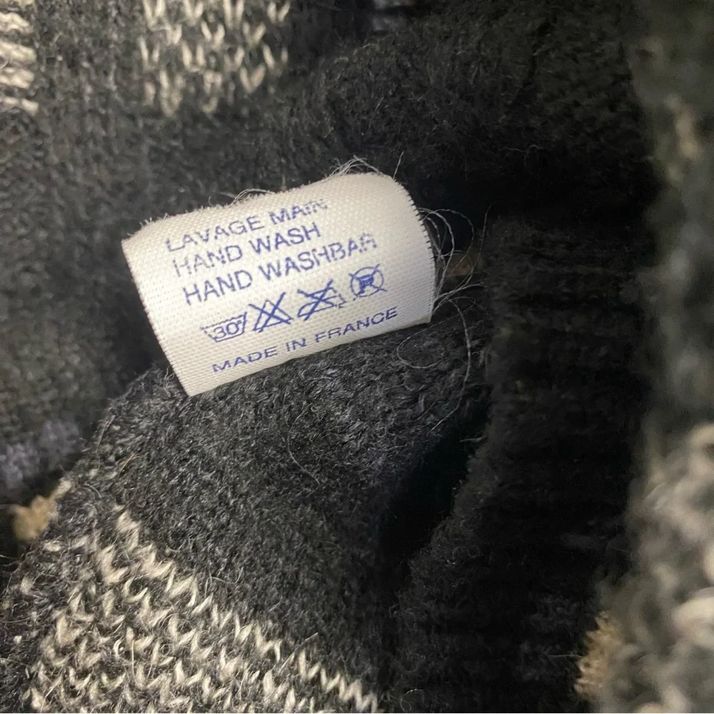 Vintage Daniel Hechter Men’s Sweater Paris France Mohair 3D Textured Knit 1990s